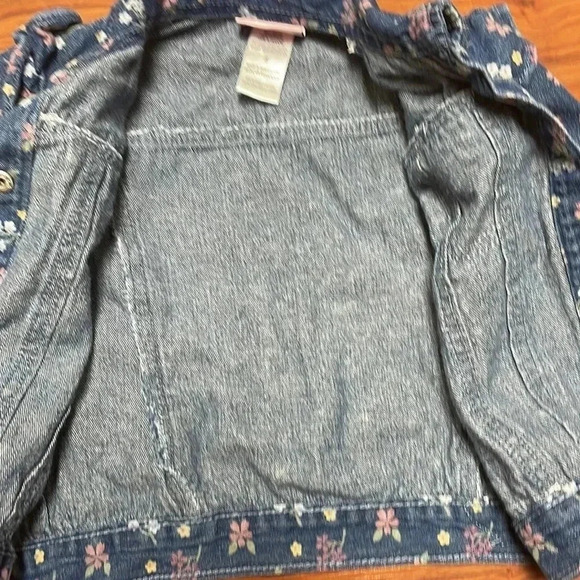 Little‎ Lass and Carters Jackets, size 5 - Picture 5 of 10